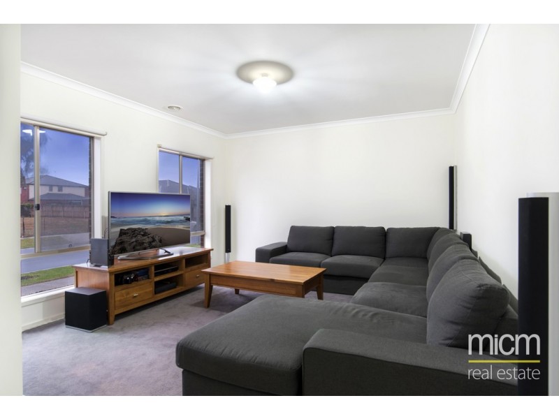 17 Mallee Street, Point Cook VIC 3030