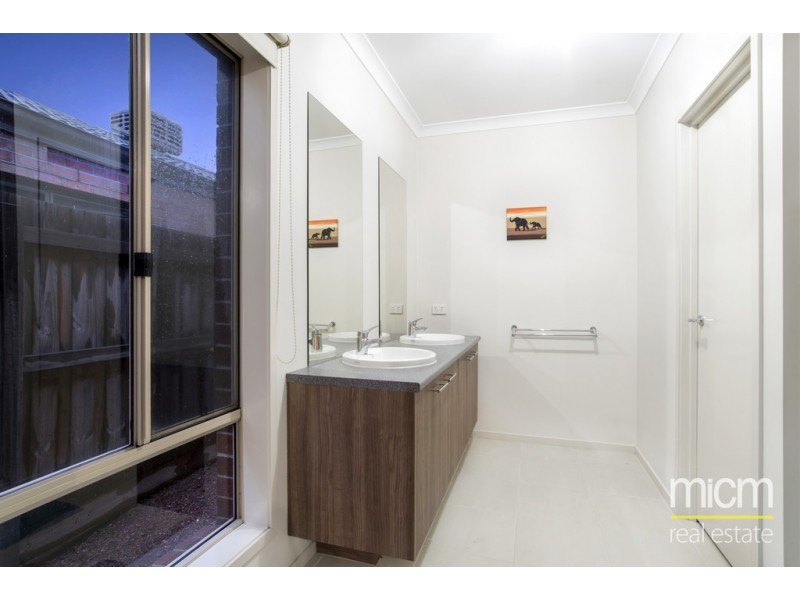 17 Mallee Street, Point Cook VIC 3030