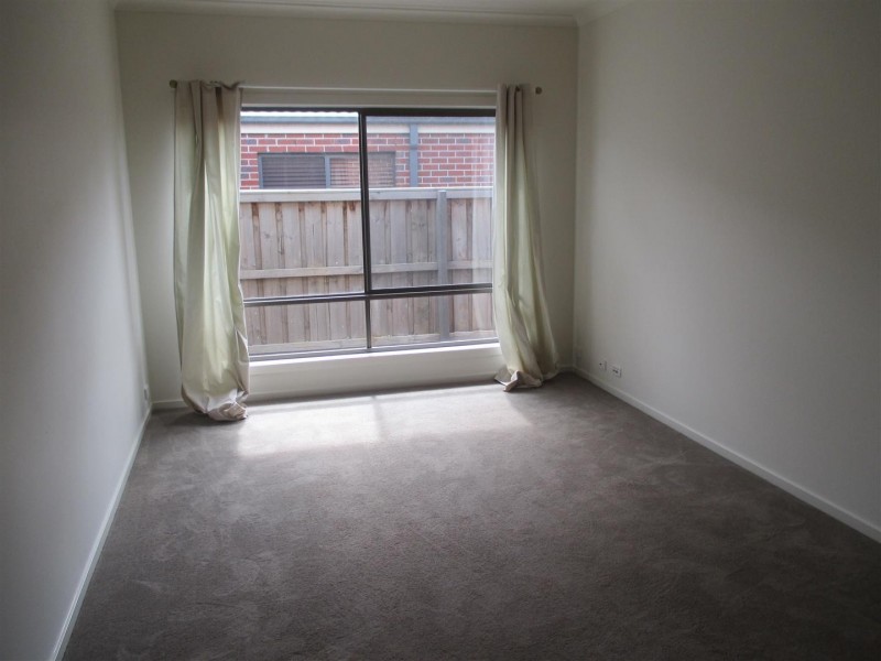 5 Piccolo Way, Point Cook VIC 3030