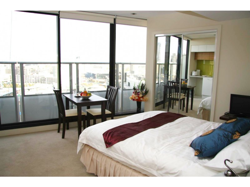 2712B/100 Harbour Esplanade, Docklands VIC 3008