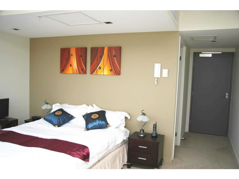 2712B/100 Harbour Esplanade, Docklands VIC 3008