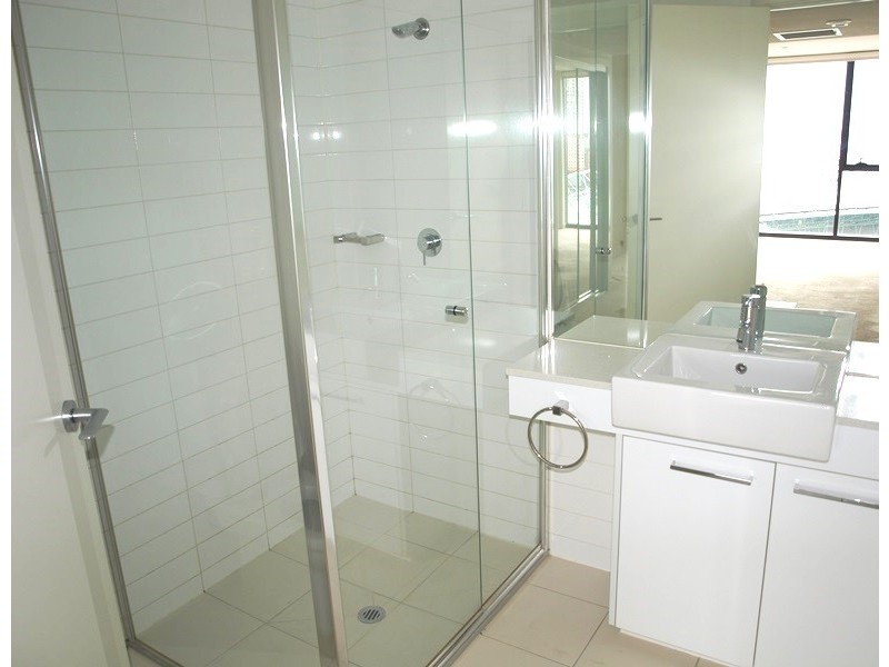2509B/100 Harbour Esplanade, Docklands VIC 3008