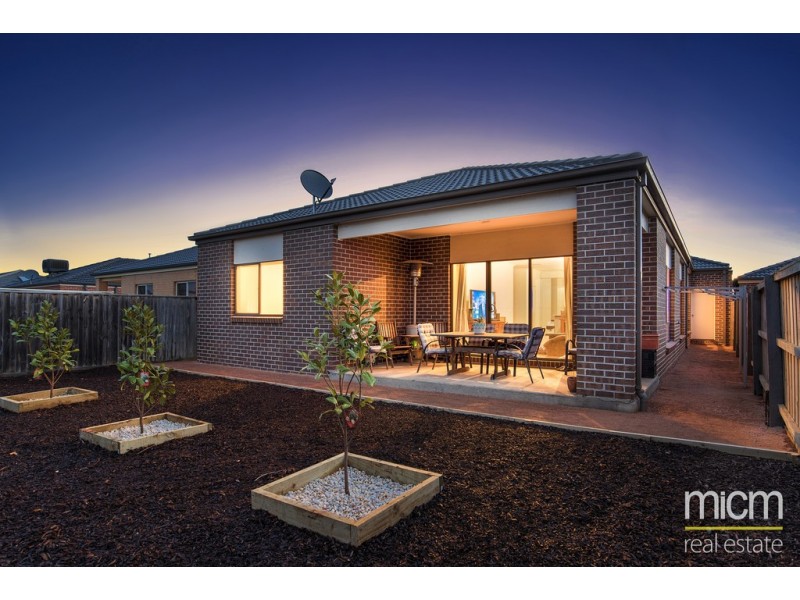 5 Piccolo Way, Point Cook VIC 3030
