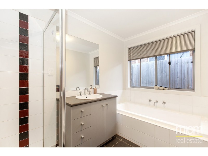 13 Dominion Terrace, Truganina VIC 3029