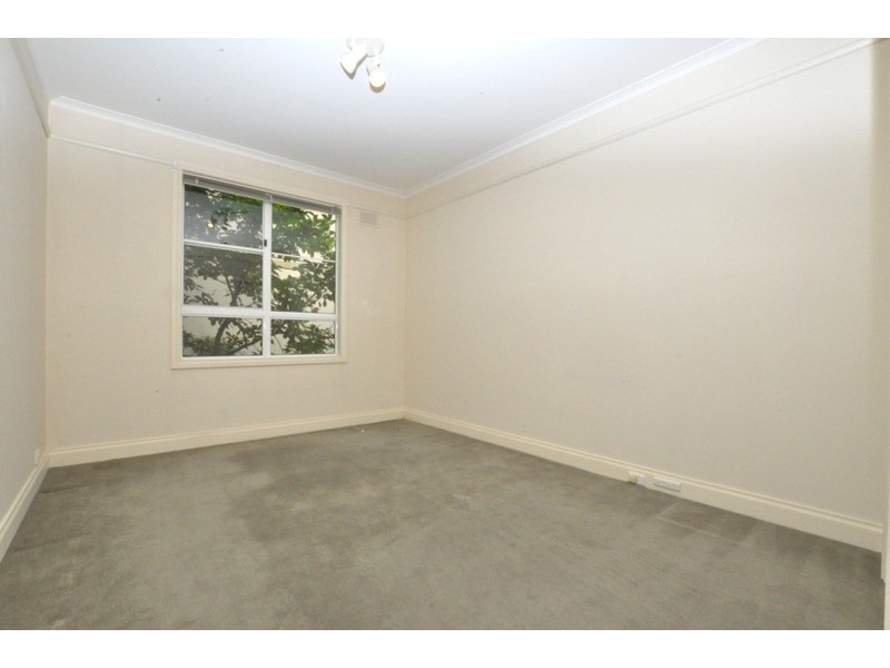 REF 22779/58 Leicester Street, Carlton VIC 3053