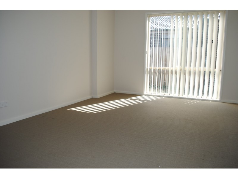 23 Grassbird Drive, Point Cook VIC 3030