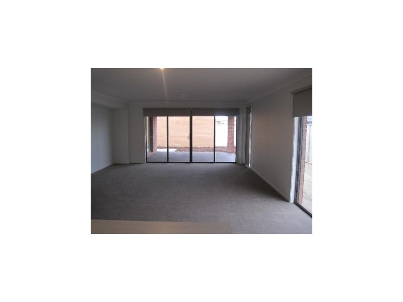 14 Higgins Way, Truganina VIC 3029