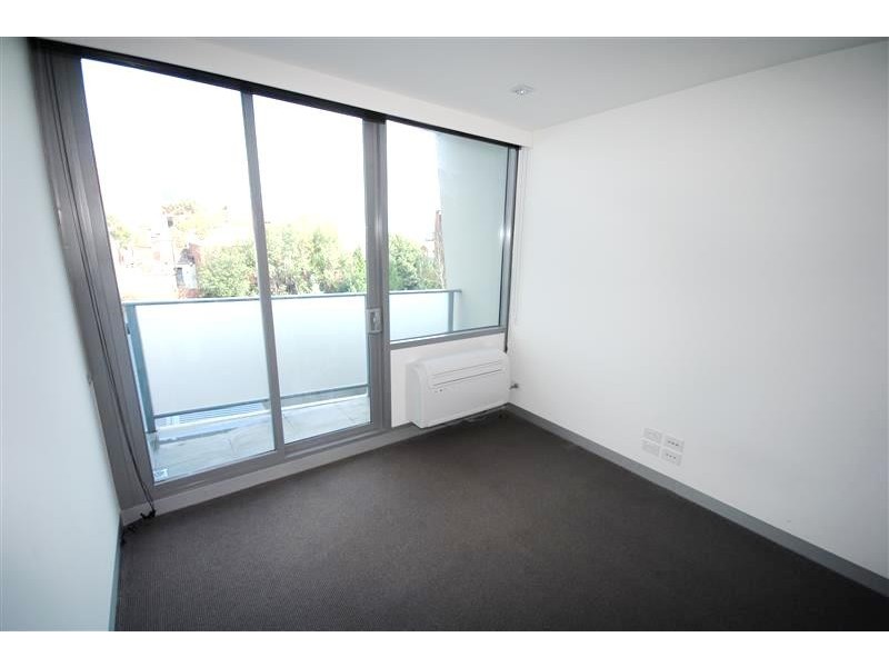 REF 22806/53 Batman Street, West Melbourne VIC 3003