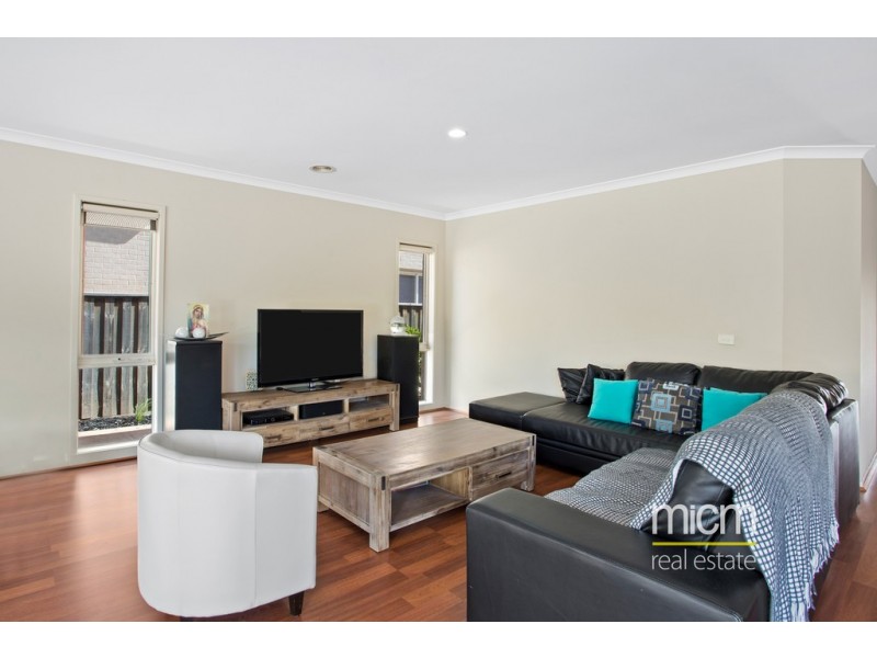 40 Middle Park Drive, Point Cook VIC 3030