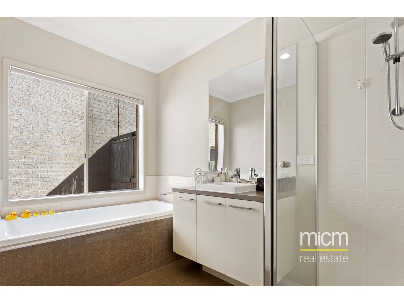 40 Middle Park Drive, Point Cook VIC 3030