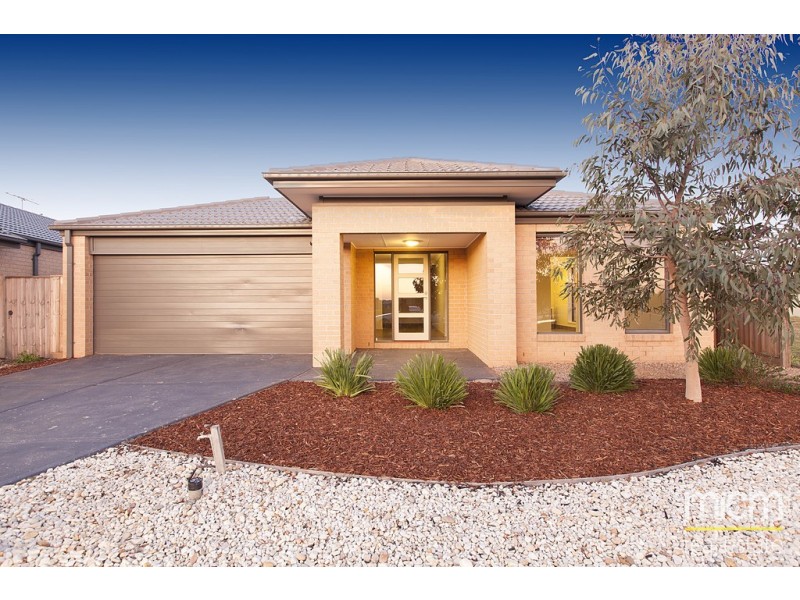 13 Runlet Drive, Point Cook VIC 3030