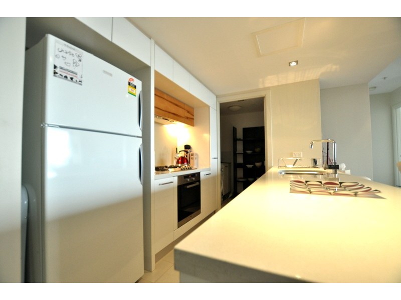 2203/100 Harbour Esplanade, Docklands VIC 3008