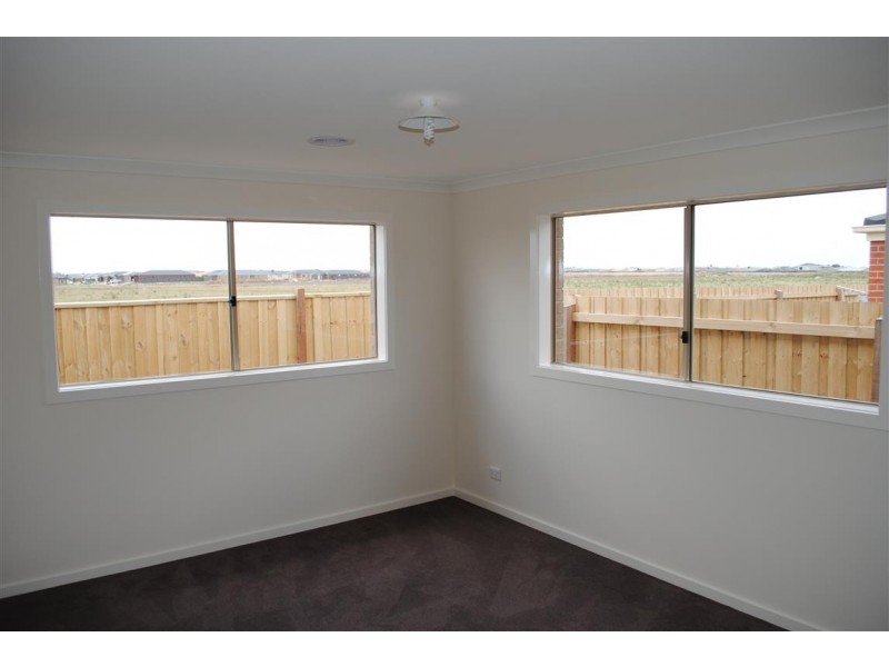 21 Applebox Circuit, Point Cook VIC 3030