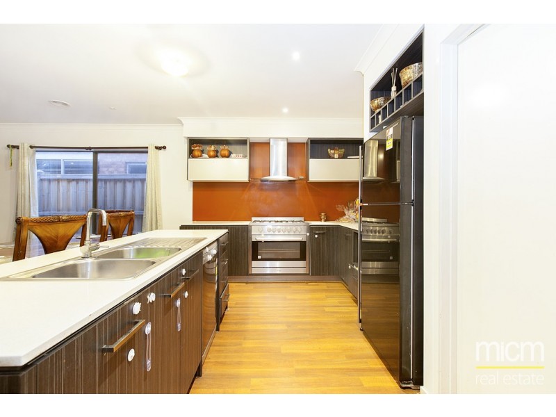 6 Clarion Avenue, Williams Landing VIC 3027