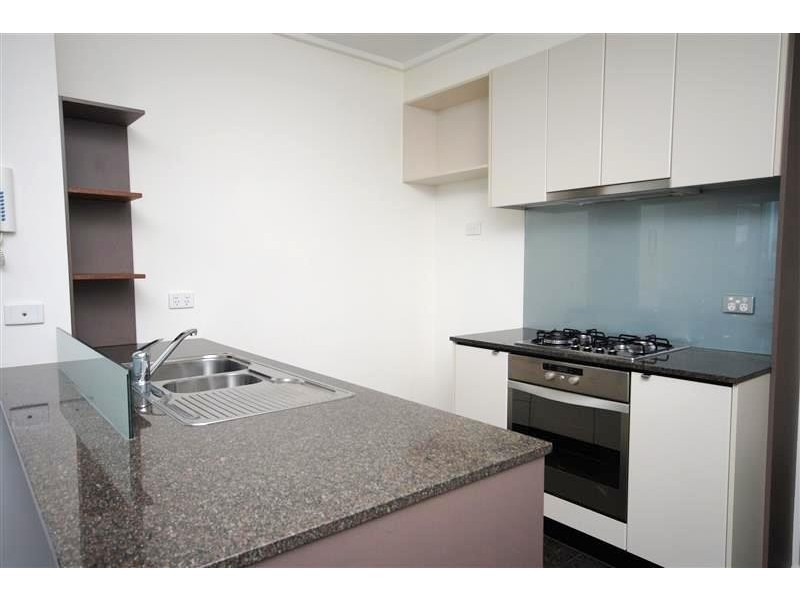 REF 22818/100 Kavanagh Street, Southbank VIC 3006