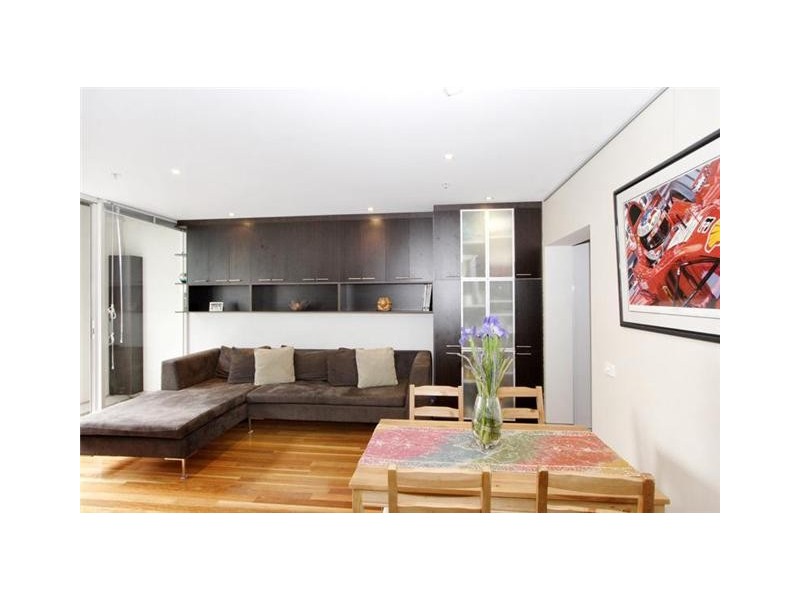 802/82 Queens Road, Melbourne VIC 3004