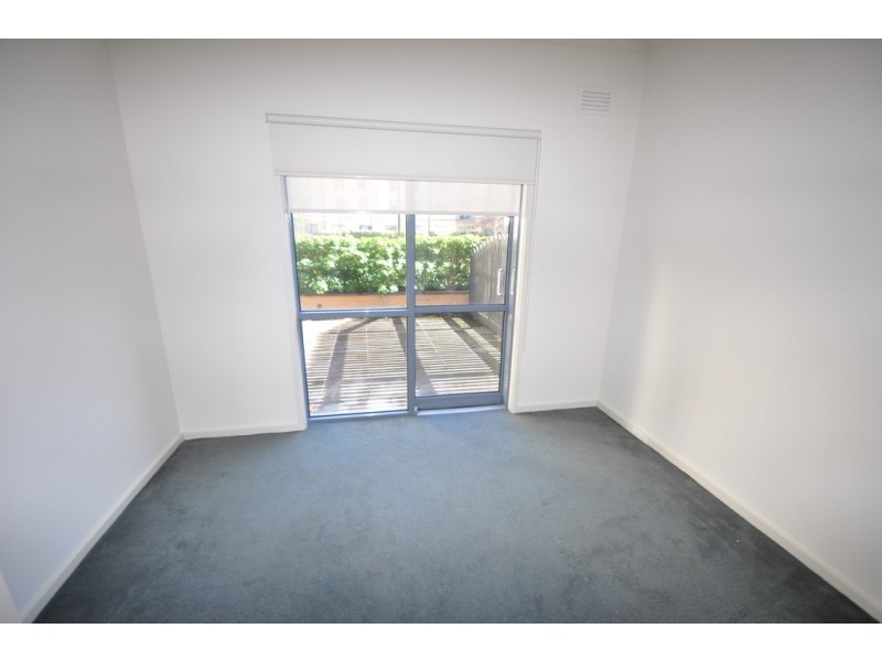 REF 22827/98 Wells Street, Southbank VIC 3006