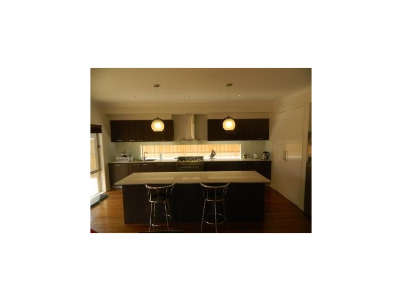 16 Ashcroft Avenue, Williams Landing VIC 3027