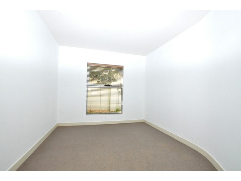 4/80 Dow Street, Port Melbourne VIC 3207