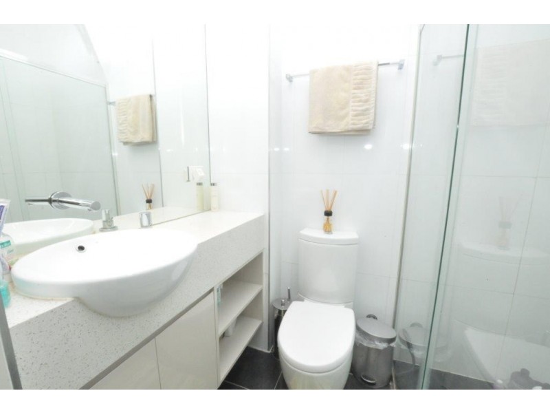 503/77 Nott Street, Port Melbourne VIC 3207