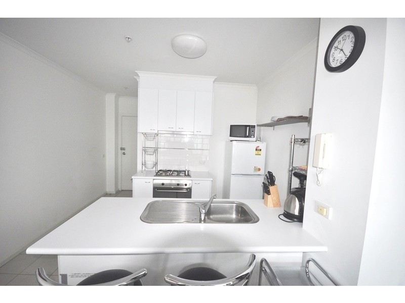 REF 22836/79 Whiteman Street, Southbank VIC 3006