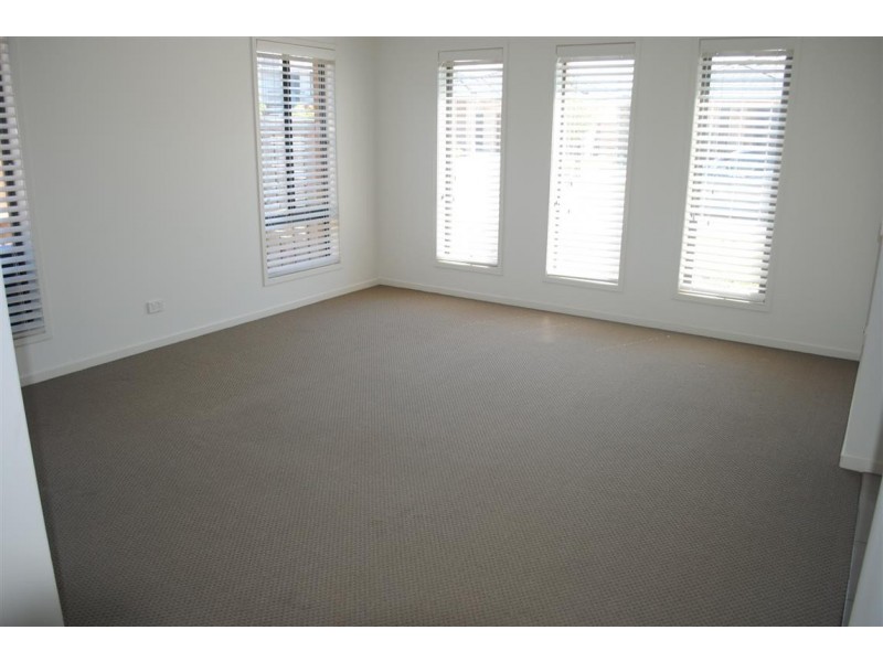 5 Skein Street, Point Cook VIC 3030