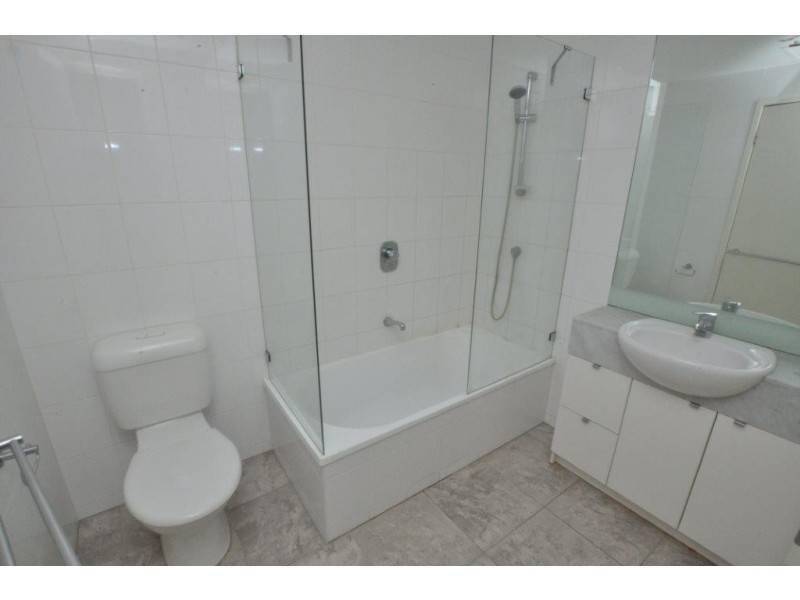 REF 22841/183 City Road, Southbank VIC 3006