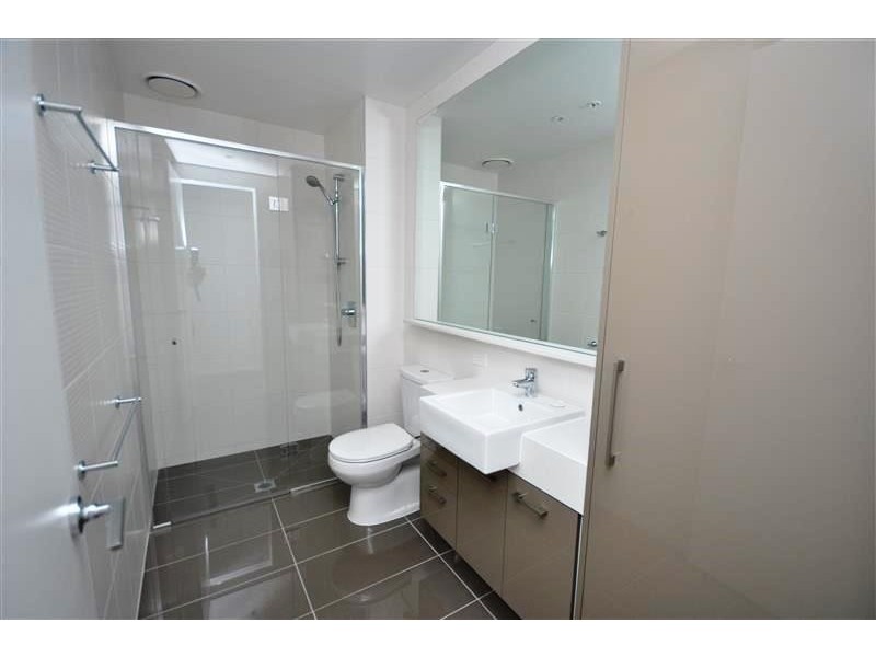 REF 22842/118 Kavanagh Street, Southbank VIC 3006