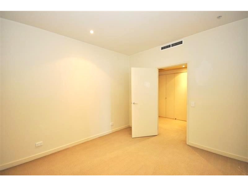 1205/80 Clarendon Street, Southbank VIC 3006