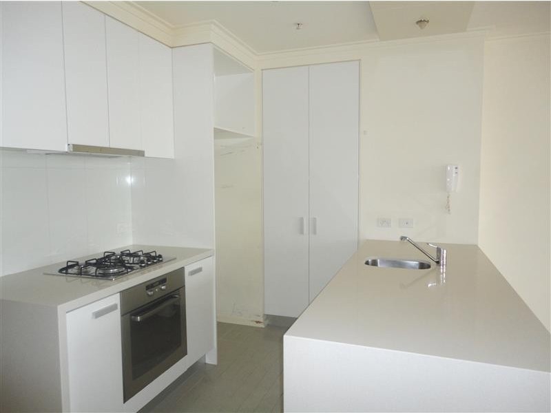 REF 22858/63 Whiteman Street, Southbank VIC 3006