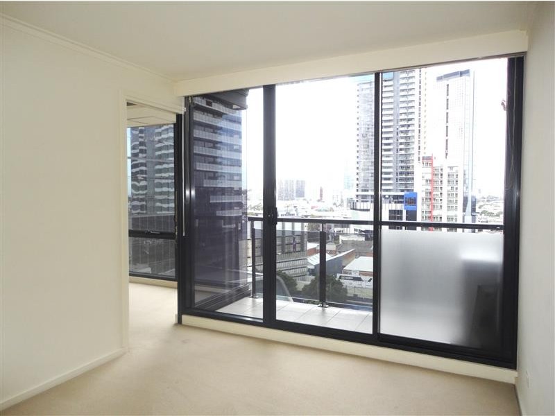 REF 22858/63 Whiteman Street, Southbank VIC 3006