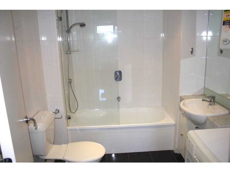 REF 22862/183 City Road, Southbank VIC 3006