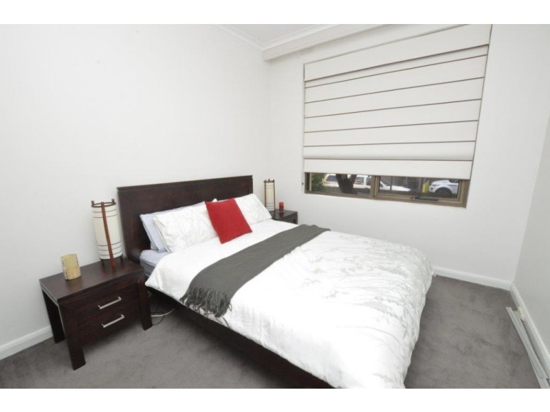 7A/73 Queens Road, Melbourne VIC 3004