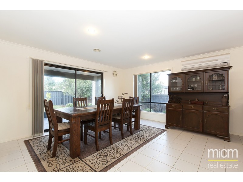 55 Peppertree Drive, Point Cook VIC 3030