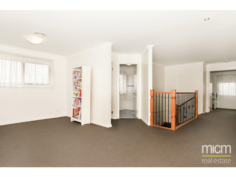 83 Glastonbury Circuit, Point Cook VIC 3030