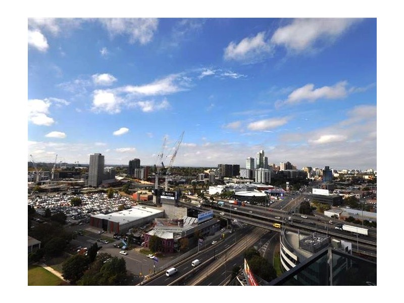 REF 32457/241 City Road, Southbank VIC 3006
