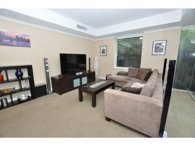 REF 22875/418 St Kilda Road, Melbourne VIC 3004