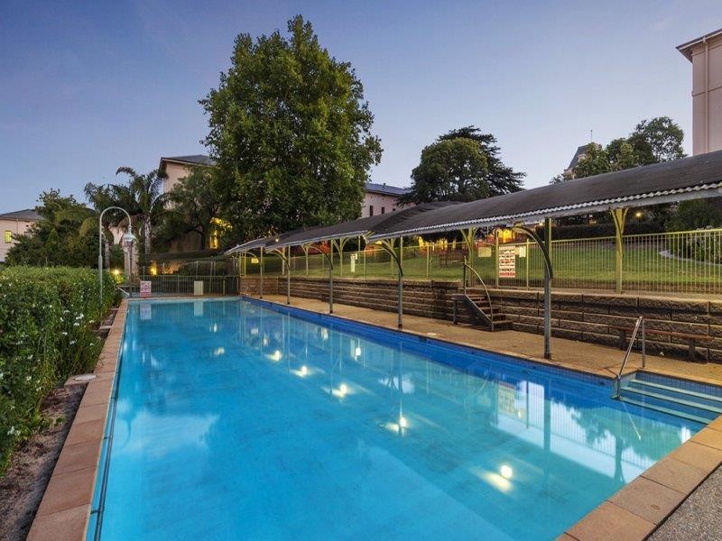 72 Wiltshire Drive, Kew VIC 3101