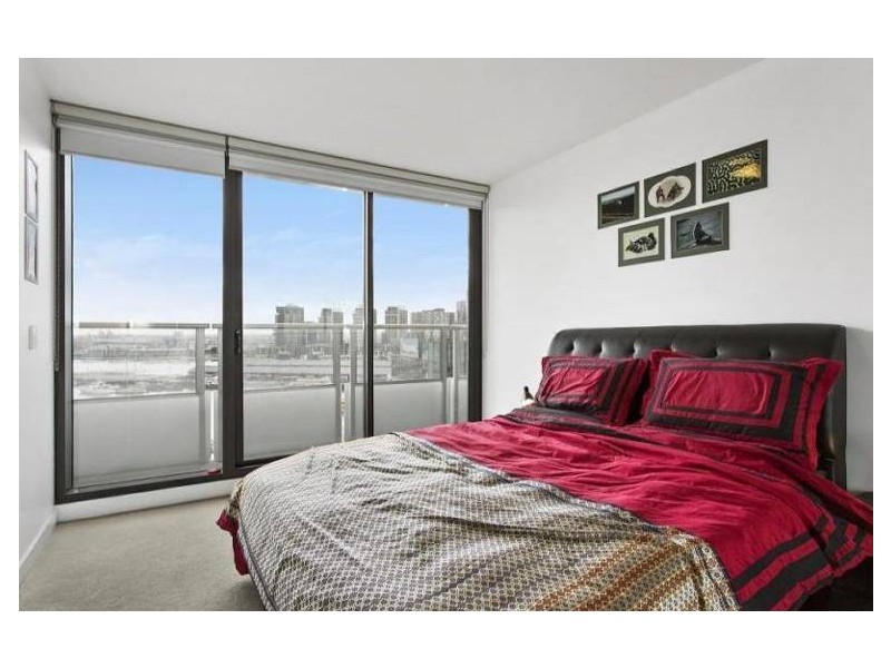 1209/100 Harbour Esplanade, Docklands VIC 3008