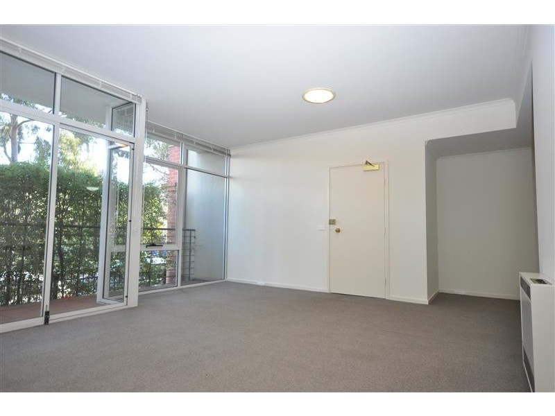 REF 22881/18 Courtney Street, North Melbourne VIC 3051