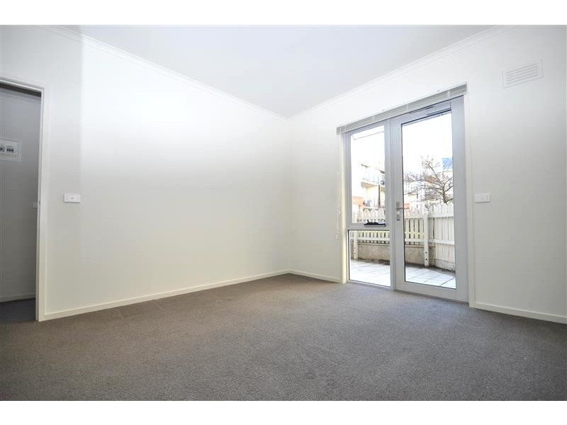 REF 22881/18 Courtney Street, North Melbourne VIC 3051