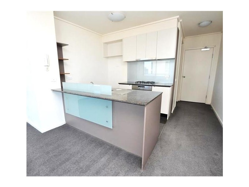 REF 22886/100 Kavanagh Street, Southbank VIC 3006