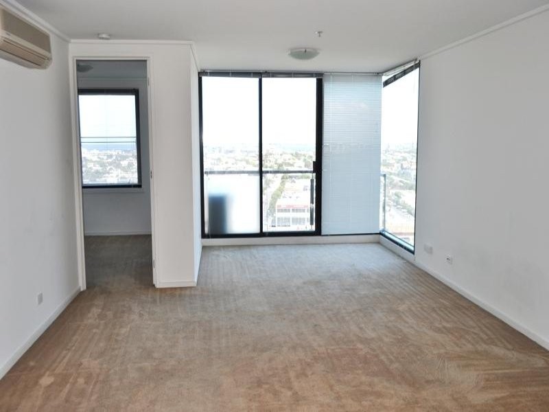 REF 22887/99 Whiteman Street, Southbank VIC 3006