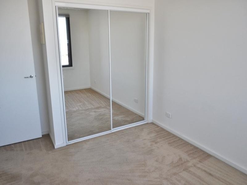 REF 22887/99 Whiteman Street, Southbank VIC 3006