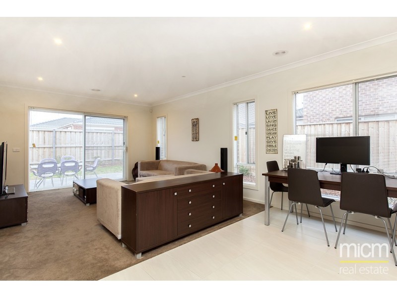 63 Barnstormer Boulevard, Point Cook VIC 3030