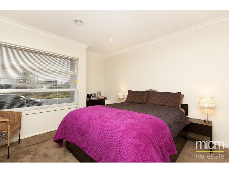 63 Barnstormer Boulevard, Point Cook VIC 3030