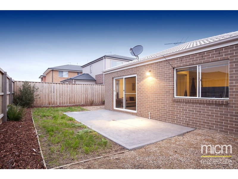 63 Barnstormer Boulevard, Point Cook VIC 3030