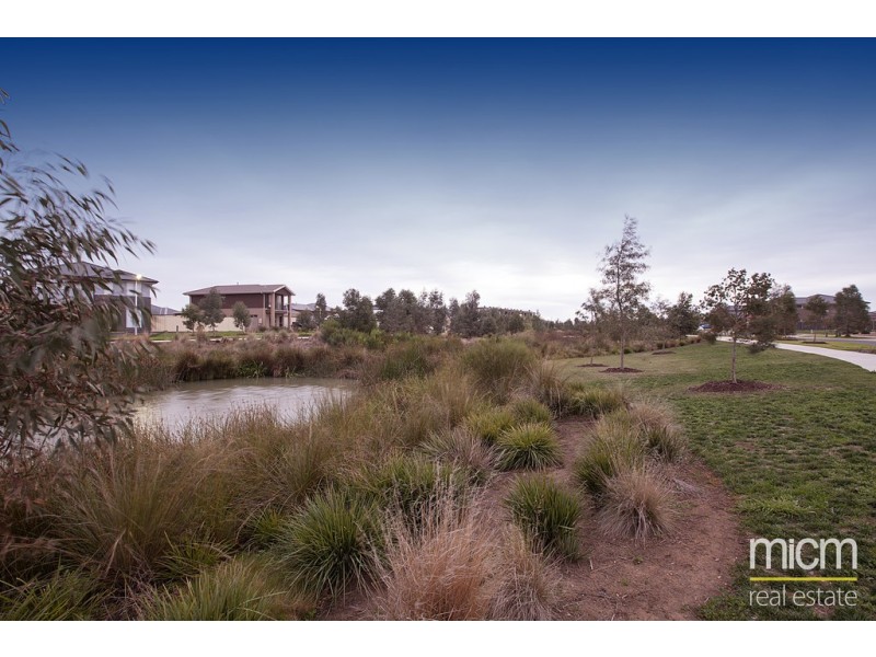 63 Barnstormer Boulevard, Point Cook VIC 3030