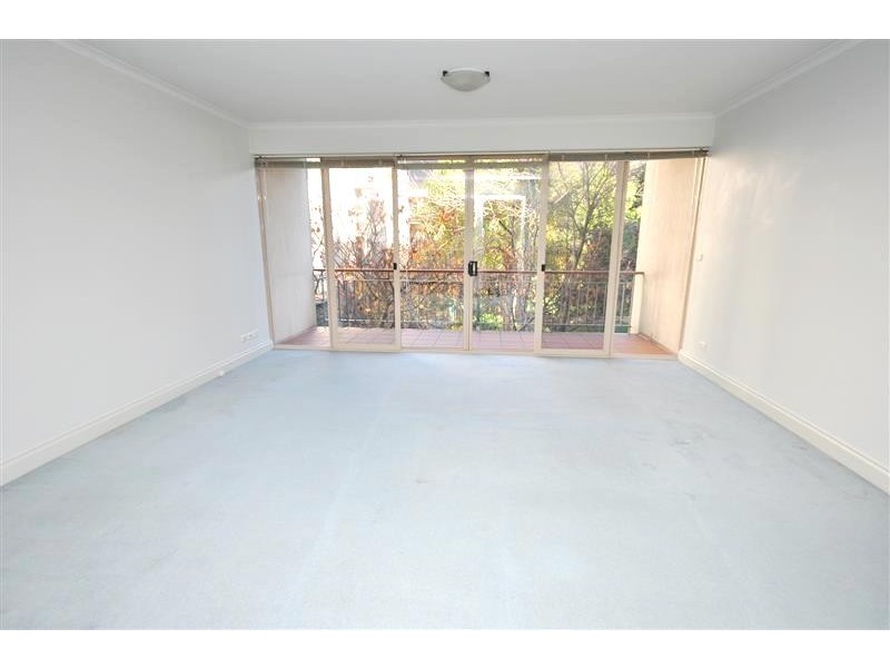 REF 22902/38 Wells Street, Southbank VIC 3006