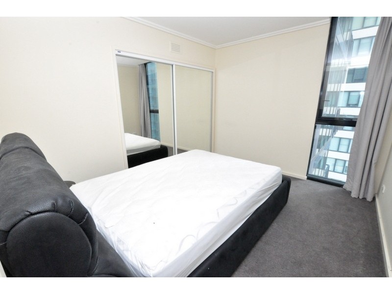 REF 22909/88 Kavanagh Street, Southbank VIC 3006